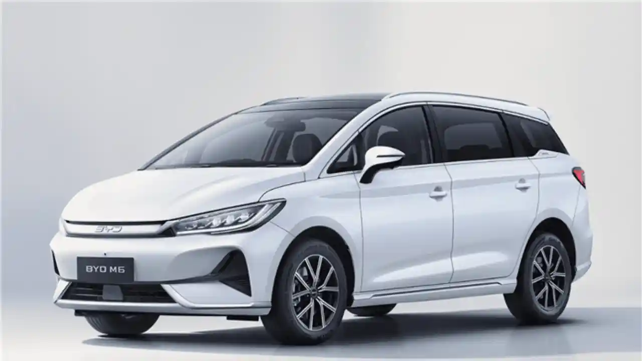 BYD eMax 7